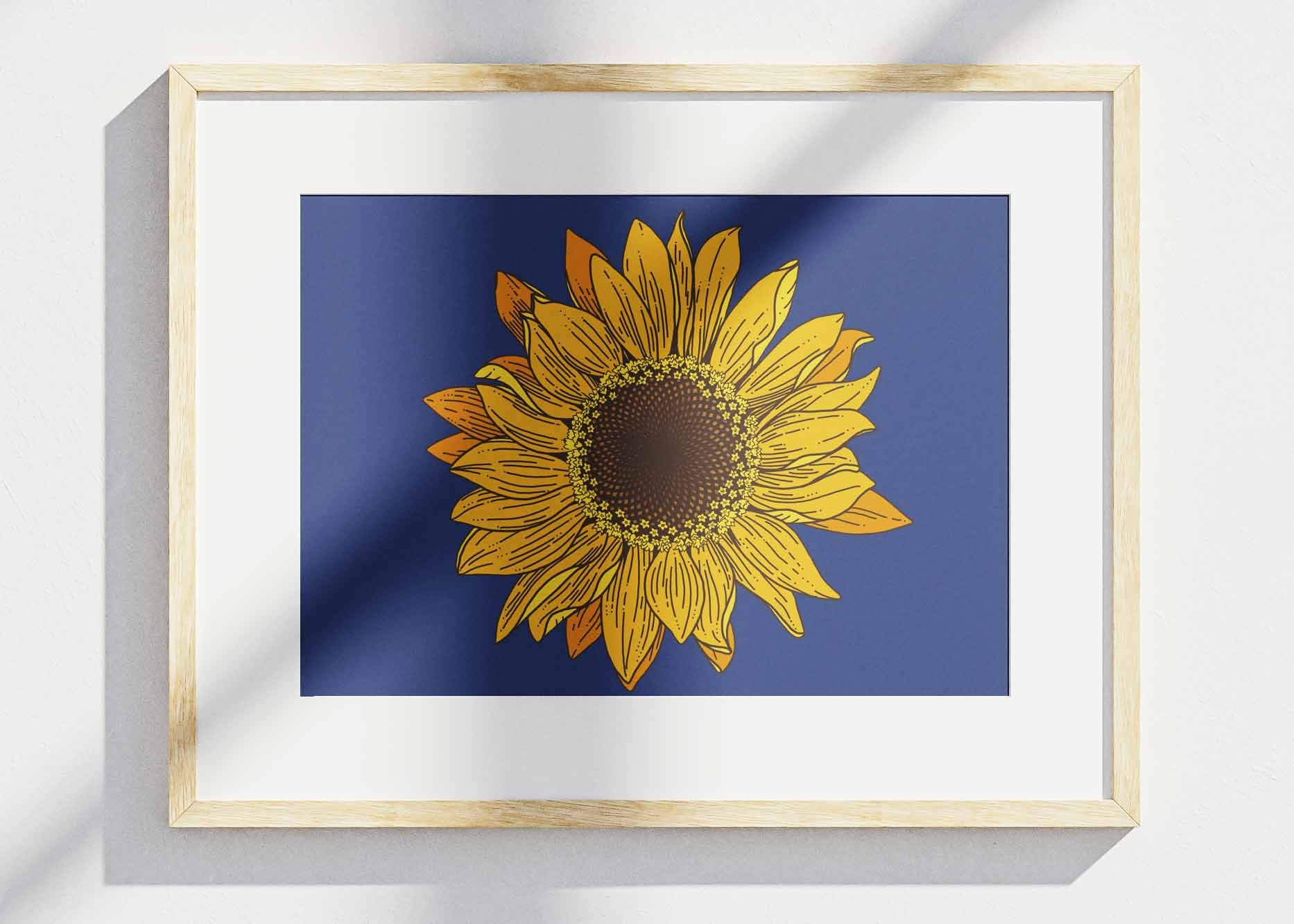 Eine detaillierte, handgezeichnete Illustration einer Sonnenblume, die eingerahmt präsentiert wird. Sie repräsentiert die Lebenskraft und positive Energie, die Birgit Bernauer in ihrer Seelenhaus-Methode verkörpert, und verleiht dem Raum eine beruhigende, ästhetische Note.